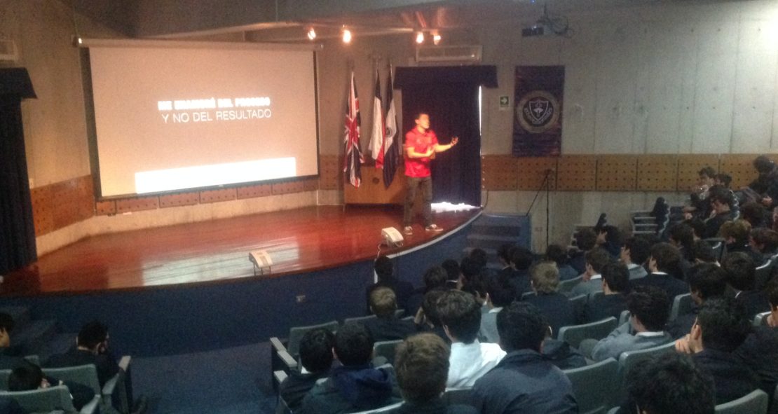 CENTRO DE ALUMNOS DE THE MACKAY SCHOOL INAUGURA CICLO DE CHARLAS