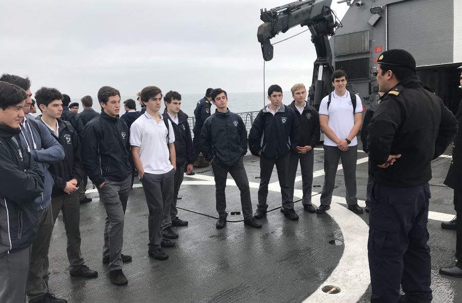 Visita Escuela Naval III Medio