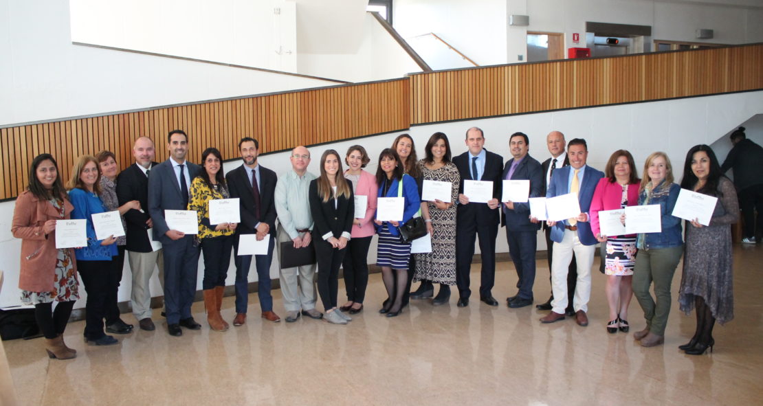 Grupo de profesores del colegio se gradúa del Programa de Artes Liberales