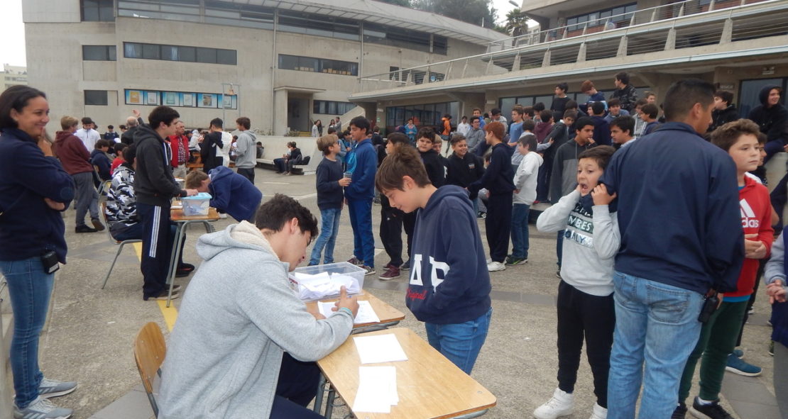 Ejemplar conducta cívica de alumnos en elecciones CEAL