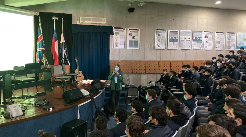 The Mackay School conmemora el Mes de la Solidaridad