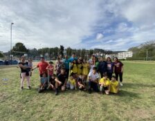 Alumnos de la escuela pública Luisa Nieto de Hamel aprendieron a jugar rugby en el colegio Mackay