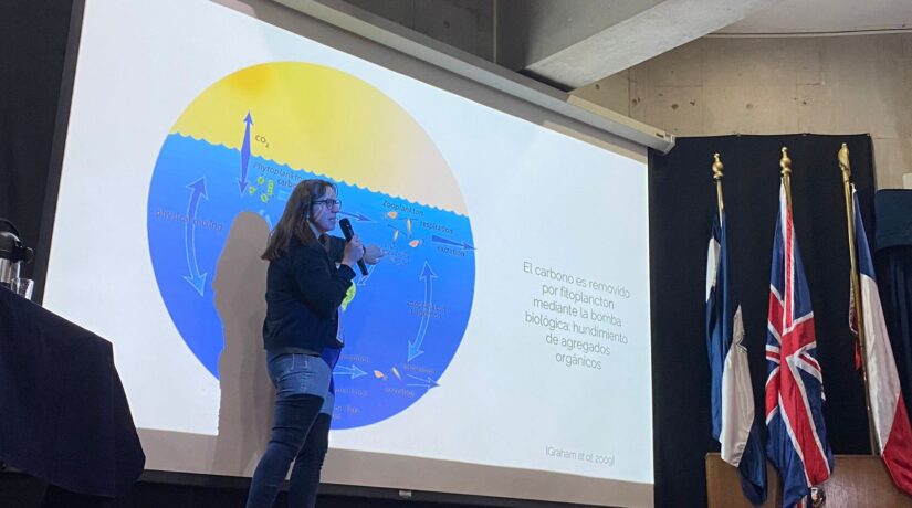 Académica de la Universidad de Valparaíso dictó charla “5 formas en que el océano nos ayuda a vivir” en el marco del Mes del Mar