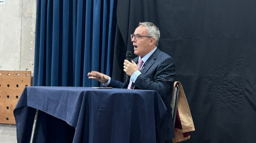 Libro que destaca a Peter Mackay y Thomas Somerscales es presentado en The Mackay School